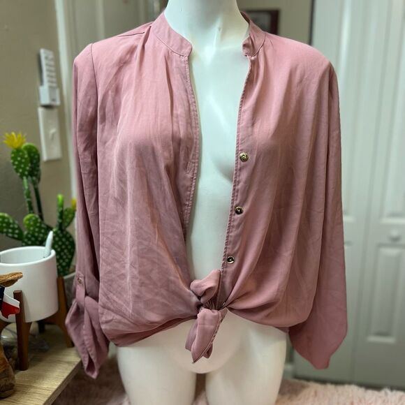 Blouse   - Picture 1 of 6
